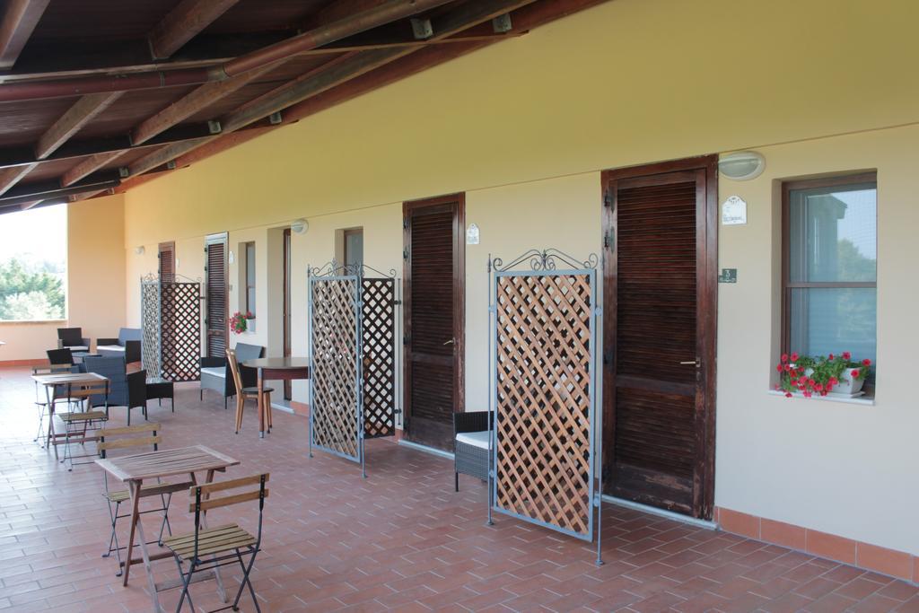 Agriturismo L'Assiolo Miglionico Exterior foto