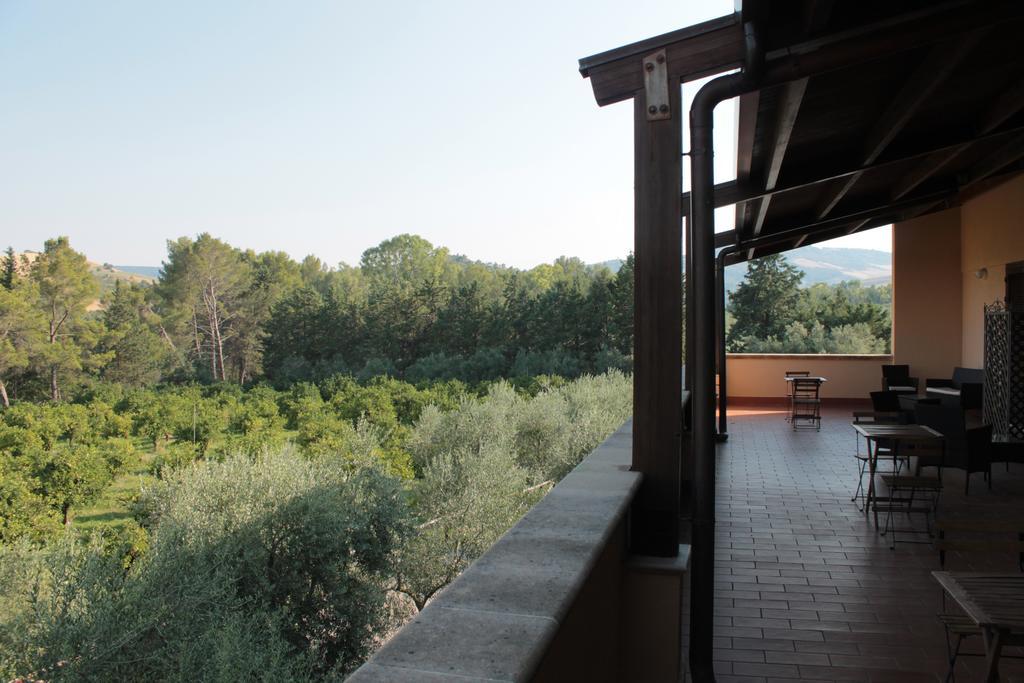 Agriturismo L'Assiolo Miglionico Exterior foto